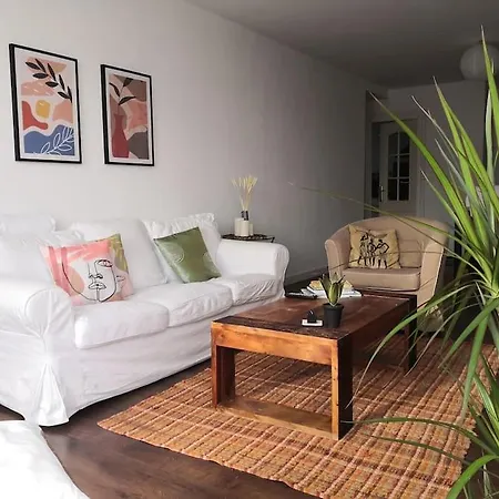 Spacious And Light Flat With Beautiful Views