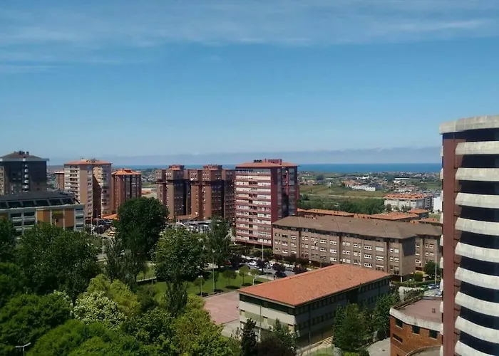 דירה Spacious And Light Flat With Beautiful Views